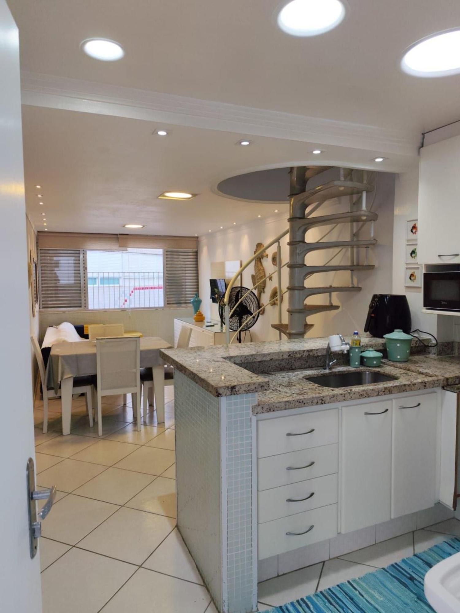 Vista Linda: Beachfront In With Sea View